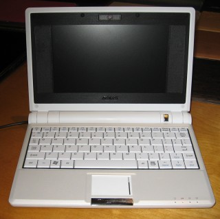 TN_Asus_eee_01.jpg