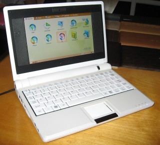 TN_Asus_eee_02.jpg