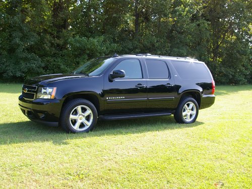 chevrolet-suburban.jpg