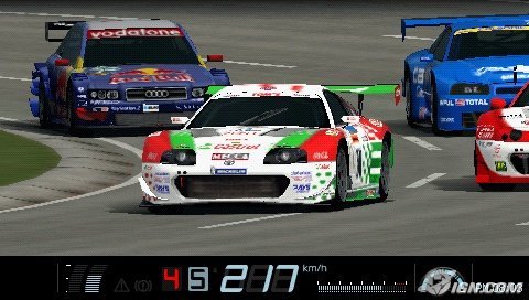 gran-turismo-psp-20090602092443103.jpg