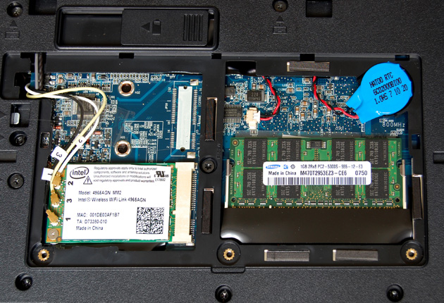 hp_compaq_8710p-under_compartment_cover.jpg