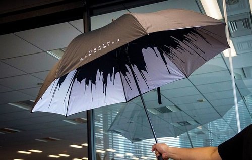 DeathStrandUmbrella.jpg
